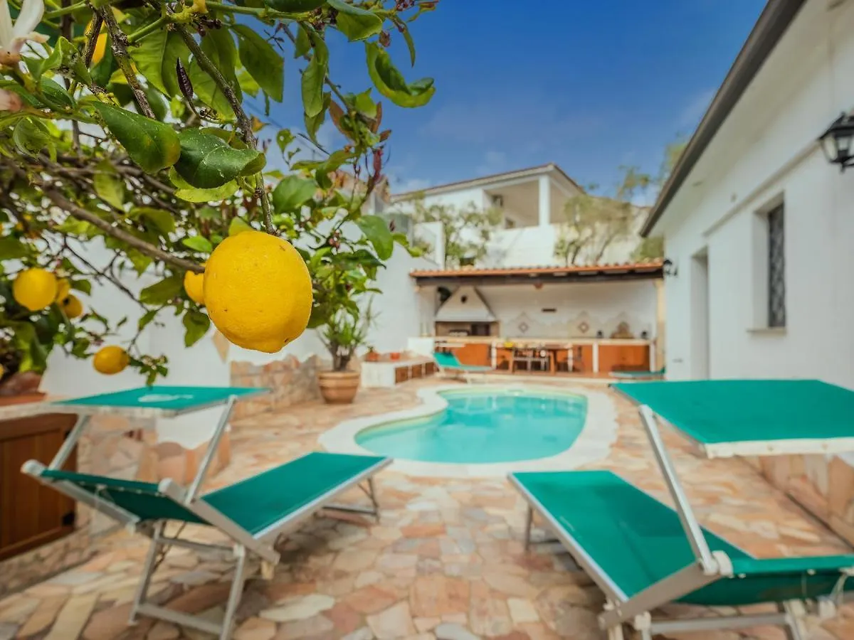 Sardinia Family Villas - Villa Donatella With Private Pool Arzachena