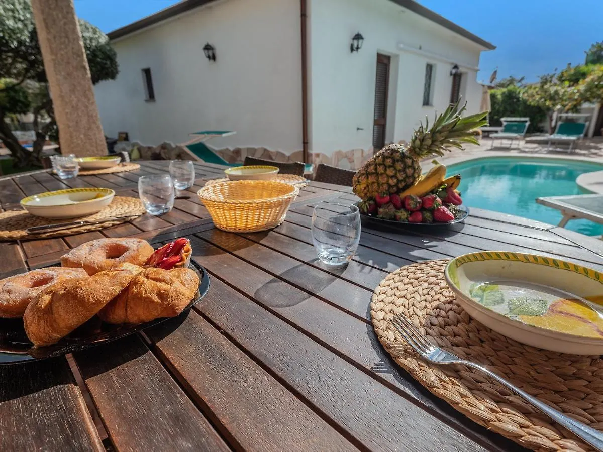 Sardinia Family Villas - Villa Donatella With Private Pool Arzachena