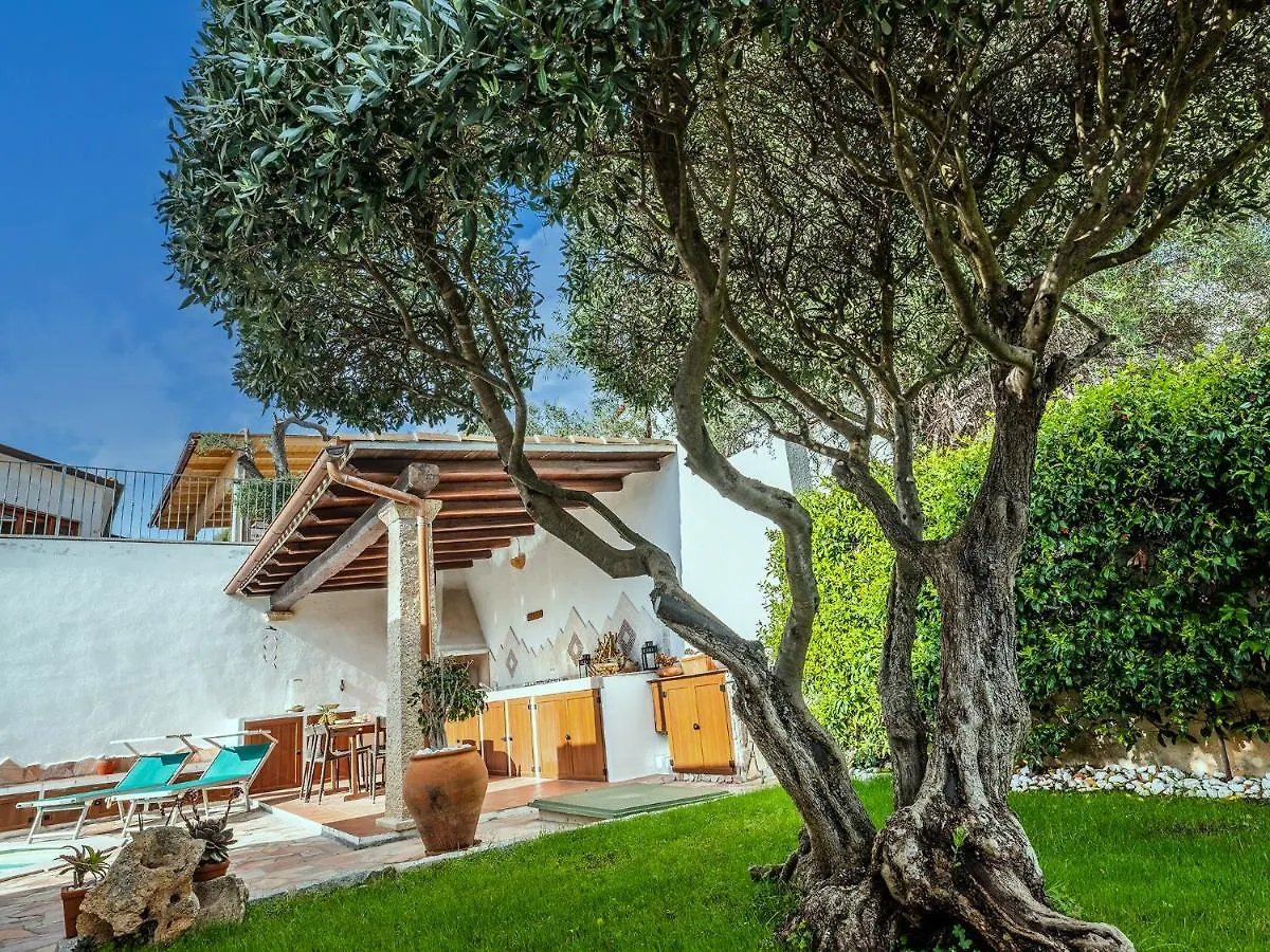 Sardinia Family Villas - Villa Donatella With Private Pool Arzachena