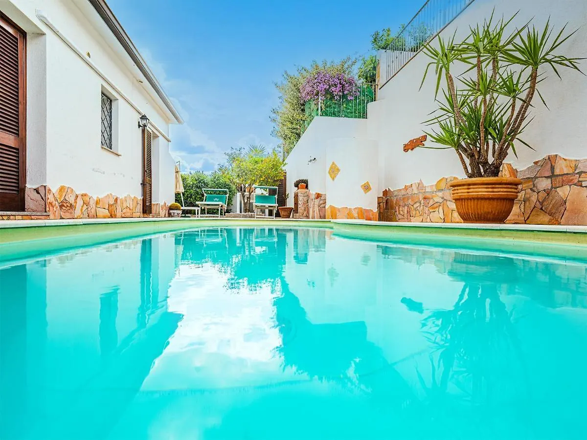 Sardinia Family Villas - Villa Donatella With Private Pool Arzachena